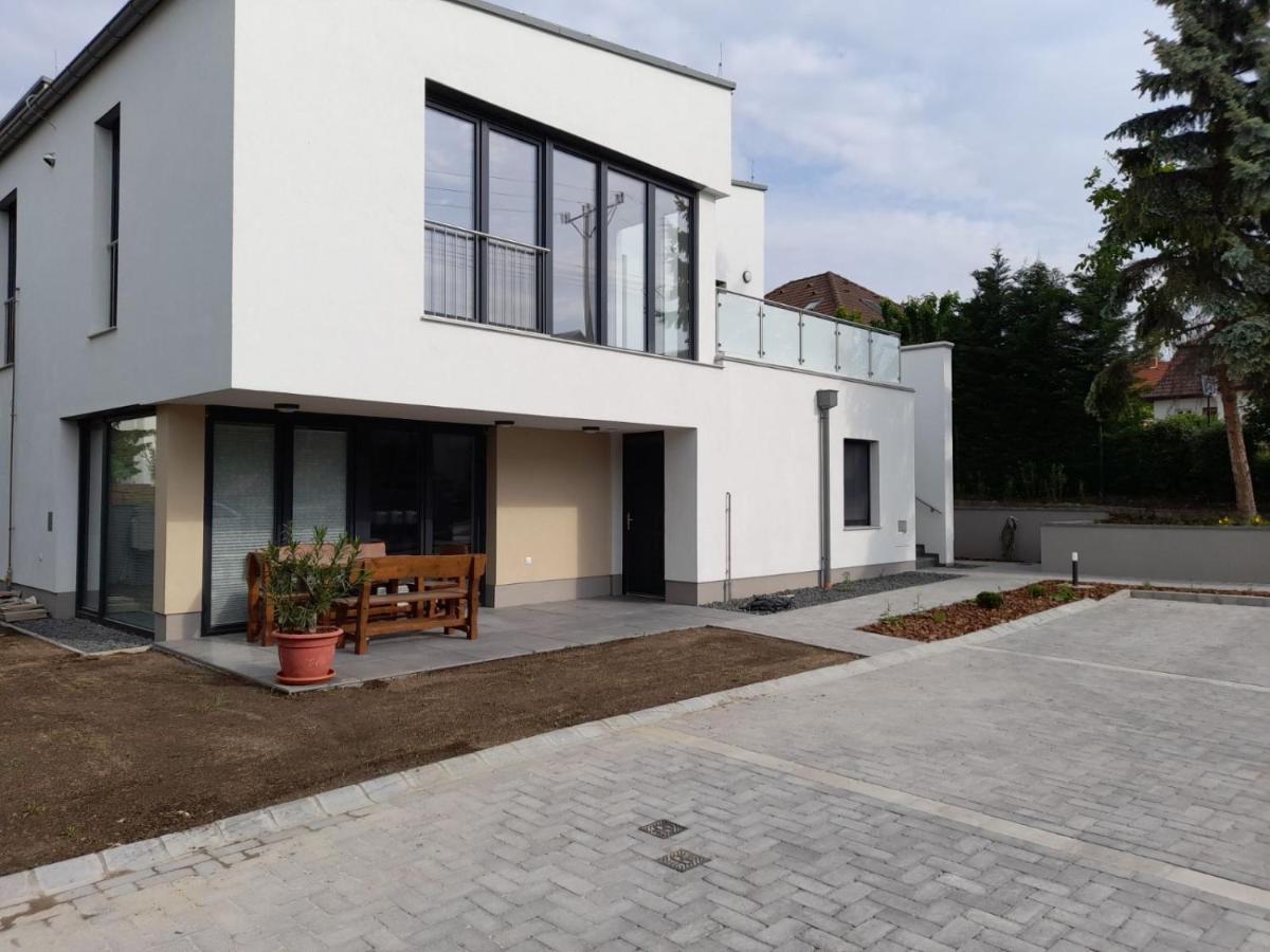 Kempi Kuckoja Balatonalmádi Exterior foto