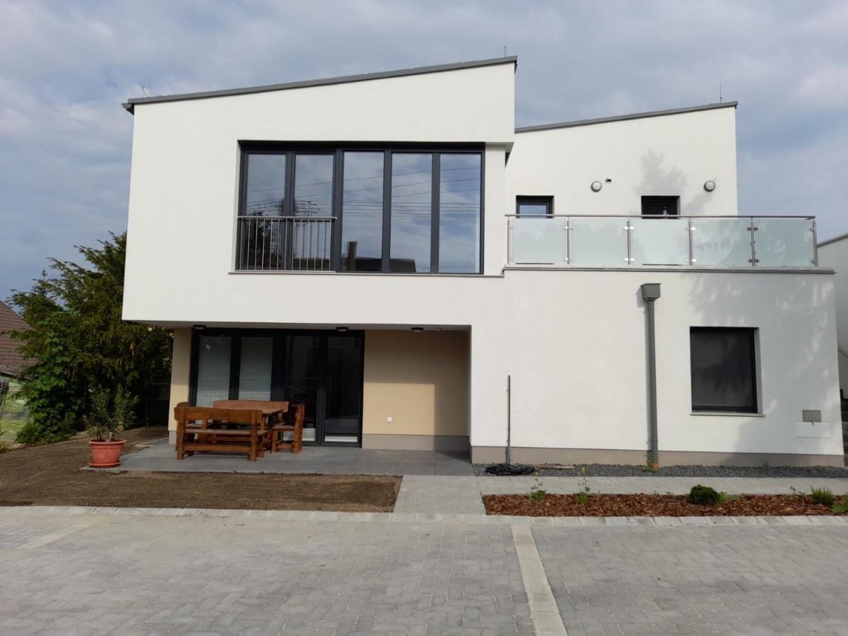 Kempi Kuckoja Balatonalmádi Exterior foto